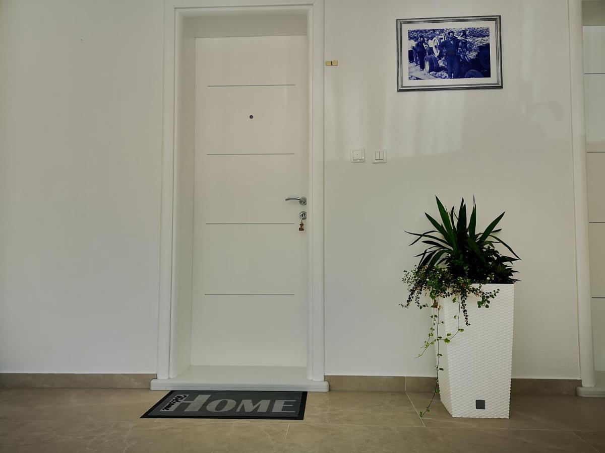 Deluxe Apartment F & M Tučepi المظهر الخارجي الصورة