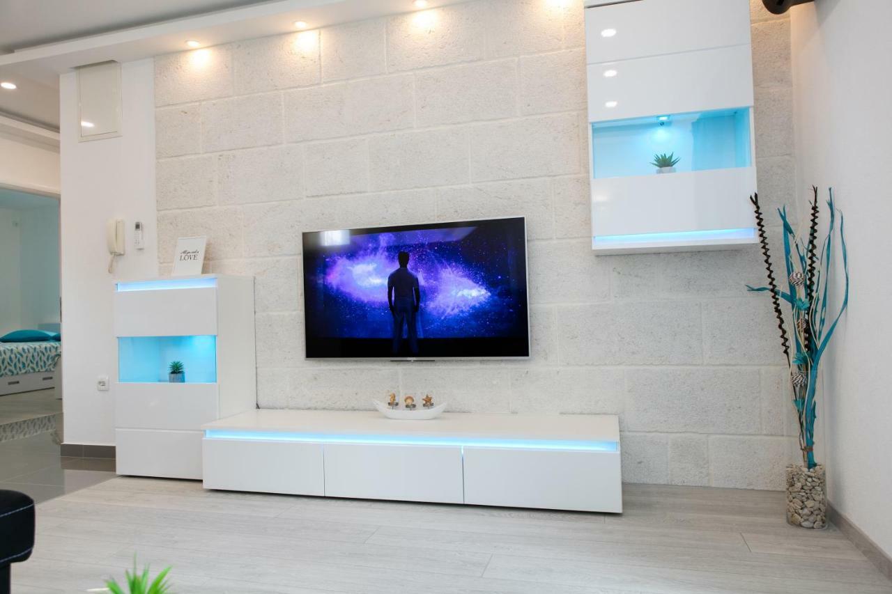 Deluxe Apartment F & M Tučepi المظهر الخارجي الصورة