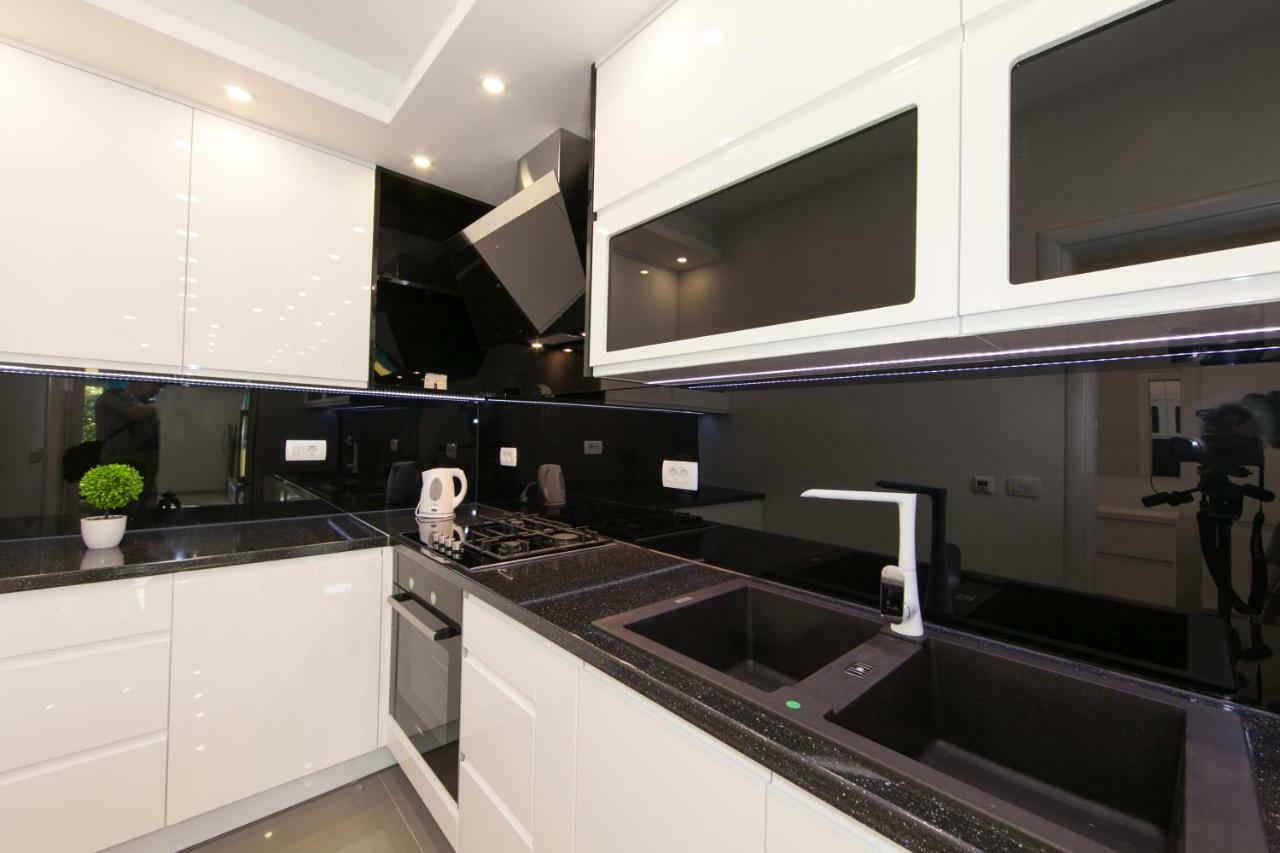 Deluxe Apartment F & M Tučepi المظهر الخارجي الصورة